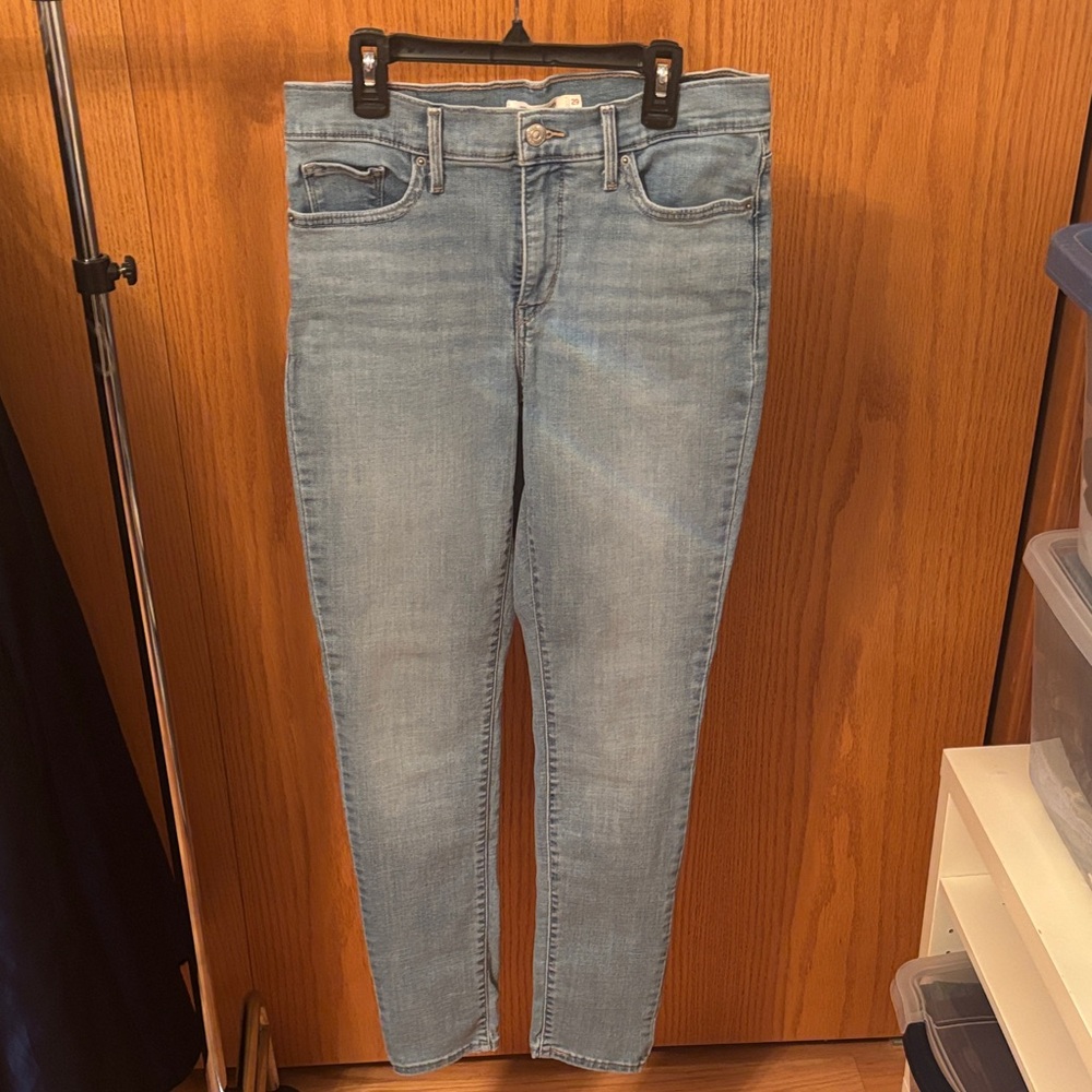 Classic Blue Levi’s Women's Jeans